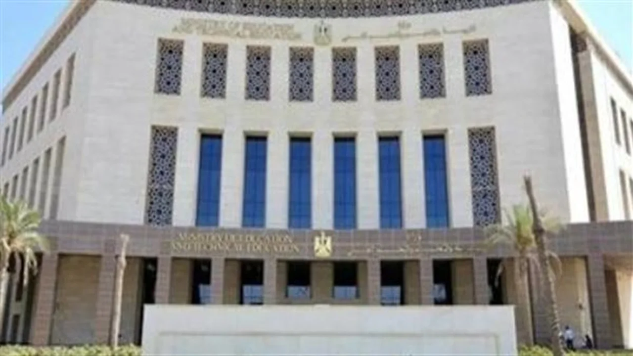 وزارة التعليم تحسم الجدل حول غياب الطلاب في التقييمات الأسبوعية المعذورة طبياً